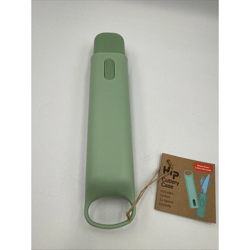 Wheat Straw Cutlery Set Inside Hip Cutlet Case• 1 Fork, 1 Spoon & 1 Knife